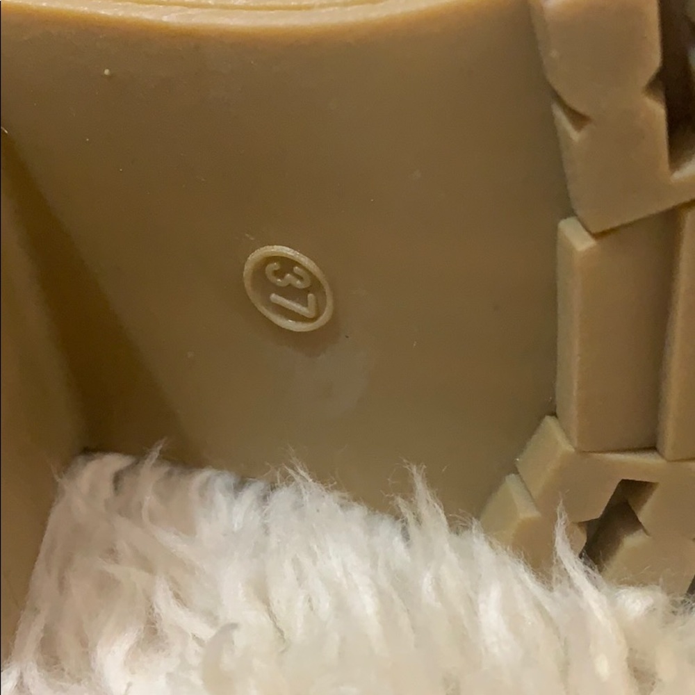Cute Booties - Picture 3 of 5